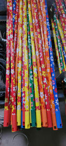 Manche de balai en bois de 8 cm de long, revêtement en PVC, motif floral, couleurs mélangées - Product Image 5