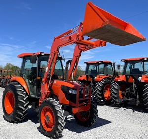 Tracteurs à roues motrices Kubota d'occasion en bon état, pour la production et l'entretien des jardins, avec composants moteur essentiels - Product Image 6