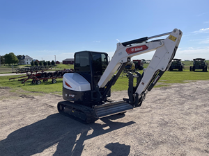 รถขุดขนาดเล็ก Bobcatts E42 รุ่น Mini Crawler Excavator แบบตีนตะขาบ พร้อมห้องโดยสารปิด สำหรับงานก่อสร้างและจัดสวน พร้อมจัดส่ง - Product Image 3