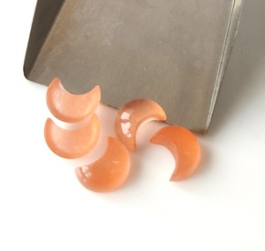 หินควอตซ์ธรรมชาติรูปพระจันทร์เสี้ยว8มม.-30มม. พลอยทรงครึ่งวงกลมแบบแบนราบแบบหลวมในราคาขายส่งสำหรับการทำเครื่องประดับ - Product Image 3