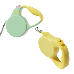 Großhandel anpassbare 3M reflektierende feste Nylon Haustier Leine drahtlose automatische einziehbare Niet Dekoration Mode mittlere Hunde - Product Image 5