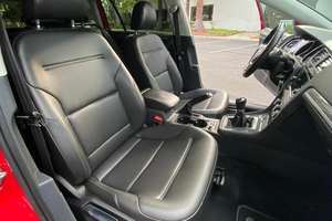 Volkswagen Golf Alltrack S 2019 d'occasion en excellent état, boîte manuelle 6 vitesses, transmission intégrale, rouge Tornado, provenance Californie, sans réserve - Product Image 6