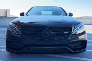 Mercedes-Benz AMG C63 S Sedan HighOutput SportLuxury d'occasion 2015 à vendre - Product Image 4