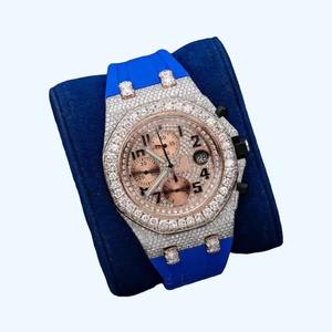 Montre de luxe en moissanite et diamant avec bracelet en caoutchouc bleu, design unisexe, en argent sterling 925 massif et or 18 carats - Product Image 3