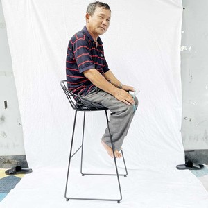 Industrial-Style Metal <b>Bar</b> <b>Stool</b> with <b>Adjustable</b> Seat for Kitchen Dining Room Club Home <b>Bar</b> - Product Image 4