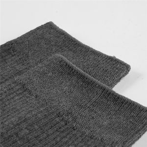OEM quantité minimale de commande Fast Production Crew Chaussettes Matériau respirant Parfait pour le sport, le fitness et les vêtements décontractés - Product Image 1
