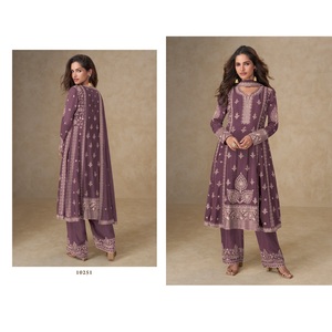 ชุดซาลวาร์จากนักออกแบบขายดีเครื่องแต่งกายประจำชาติอินเดียสำหรับงานเลี้ยงสังสรรค์ในครอบครัวหรืองานเลี้ยง - Product Image 1