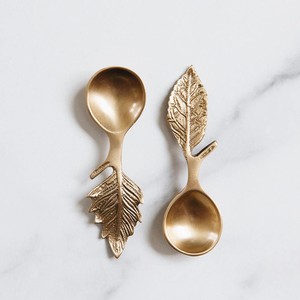 SE ช้อนทองเหลืองขนาดเล็ก2อันพร้อมที่จับใบไม้ใช้สำหรับตกแต่งโต๊ะอาหารและให้เป็นของขวัญ - Product Image 2