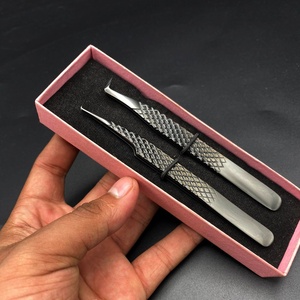 แหนบต่อขนตาพลาสม่าสีดำแบบมืออาชีพใช้ปลายแหลมทำจากสแตนเลสแข็งติดป้ายได้ตามต้องการ - Product Image 4