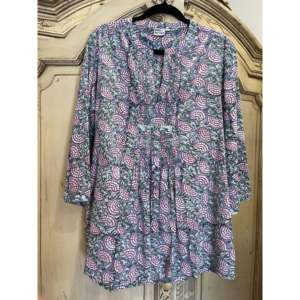 Camisa de Chifón con Pliegues - Colección FAN - Product Image 1