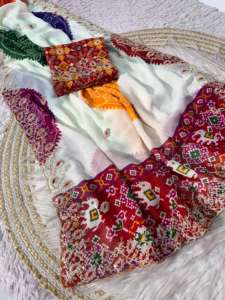 Sari en mousseline de soie pure de qualité supérieure pour femmes, plusieurs couleurs, travail de pallu pita, bordure butti, fabriqué en Inde - Product Image 3