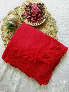 Ce saree prêt pour le festival en tissu de soie Tabby doux et léger broderie de couleur vive Saree à la mode longue avec étole - Product Image 6