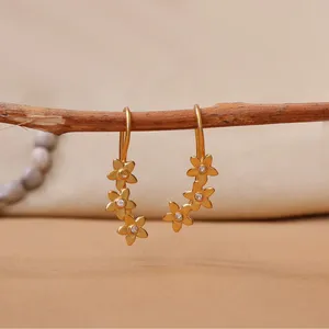 Pendientes de Flores con Diamantes y Baño de Oro para Mujer, Joyería Elegante para Regalo - Product Image 2