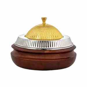 Couvercle en bois et plaqué or en acier inoxydable élégant et durable La casserole ronde en métal parfaite pour toutes les occasions - Product Image 1