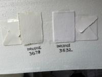 Papiers faits à la main de chiffon de coton bordé sur mesure dans des couleurs blanches et crème idéales pour les papeteries de mariage adaptées à l'impression