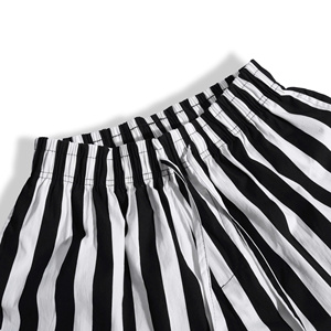 Short de plage à rayures pastel fabriqué sur mesure au Vietnam pour hommes femmes tissu de coton respirant avec broderie imprimée Style Streetwear - Product Image 4