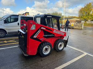 Chargeuse sur pneus Manitou 1050R 2024, Chargeuse-pelleteuse 1350/1650R, Moteur diesel Kohler, Pompe, Roulement, Moteur, Engrenage - Product Image 4
