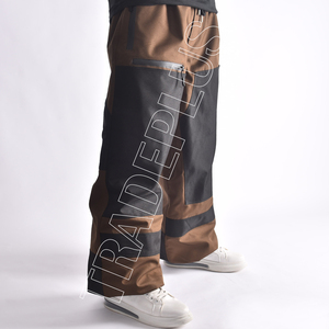 Pantalon cargo de snowboard de qualité supérieure, marron et noir, avec cordon de serrage à la taille, doublure en polaire chaude, plusieurs poches zippées et poignets élastiques - Product Image 4