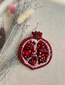 Broches perlées Broche de designer faite à la main. Accessoires de haute qualité. Broche design unique. Baby shower meilleur cadeau. - Product Image 3