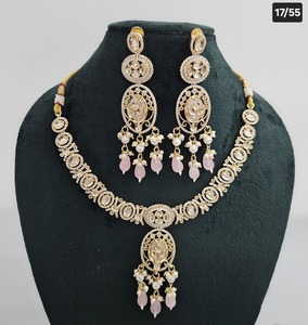 Latest Exclusive Designer Fashion Heavy Oval Shape Design Kundan And Pearl Studded <b>Jewellery</b> And Earring Collection For Women - Product Image 4