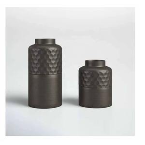 Jarrón negro de cuello largo, soporte artístico moderno para flores, velas, difusores, herramientas de maquillaje, accesorios y exhibición de mesa - Product Image 4