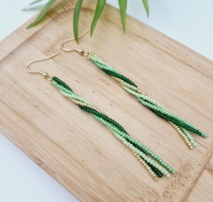 Boucles d'oreilles artisanales personnalisées en perles, longues boucles d'oreilles pendantes, boucles d'oreilles en perles de rocaille - Product Image 1