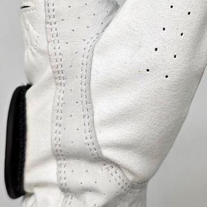 ถุงมือกอล์ฟหนังแท้คุณภาพสูง OEM สำหรับทุกเพศ  รับทำโลโก้ ทนทาน กันลื่น กันน้ำ ใช้ได้กับกีฬาหลายประเภท ทำจากหนังแกะ - Product Image 5