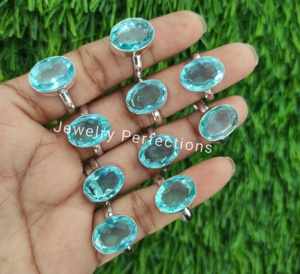 แหวนคริสตัลอความารีนหรูหราจากโรงงานขายส่งของขวัญงานหมั้นของผู้หญิงของขวัญแฟชั่นเงินสเตอร์ลิงสำหรับงานแต่งงานทองเหลือง - Product Image 1