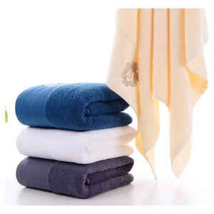 Ensemble de serviettes d'hôtel 100 % coton de haute qualité, écologiques, couleur unie, durables, blanches, pour adultes, pour hôtels - Product Image 5