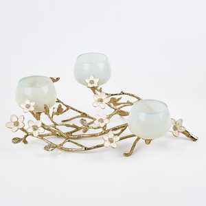 Bougeoirs et bocaux en métal taillé de feuilles de qualité supérieure Caractéristiques élégantes pour la salle à manger Autres bougeoirs Lanternes Bocaux à bougies - Product Image 4