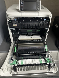 Imprimante à toner blanc UNINET iColor 550 + logiciel Pro Rip + toner CMYKW - Product Image 3