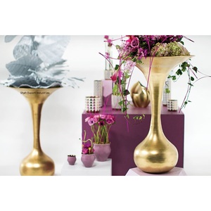 Best Design Brass Antique Finished <b>Vase</b> With Pedestal <b>Stand</b> for Home Wedding Parties Tabletop Decor Metal <b>Vases</b> - Product Image 5