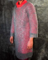 Haubergeon en maille de 9 mm à anneaux plats rivetés en acier doux calibre 18, pour costumes d'armure de chevalier médiéval et jeux de rôle historiques