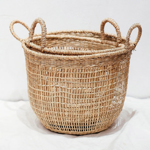 Cestas de almacenamiento de rafia redondas de tendencia de tejido abierto con cestas de cesta de lavandería de algas marinas duraderas - Product Image 2