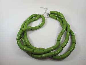 Collier en résine verte statement, tube en résine, collier audacieux et épais, multi-couches, style fait main, bijoux de mode pour femmes - Product Image 6