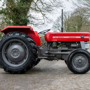 Tracteurs agricoles Massey Ferguson MF 135 en promotion – Tracteurs Massey Ferguson à vendre à prix abordables - Product Image 1