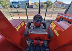 Tractor MF 275 2WD 90HP Usado Reacondicionado con Motor y Caja de Cambios en Venta - Product Image 2