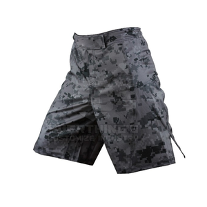 Pantalones Cortos de MMA/Boxeo Personalizables Hechos en Pakistán para Hombre - Color Sólido, Transpirables, de Secado Rápido, 100% Poliéster, Nuevo Lanzamiento Más Vendido - Product Image 4