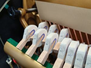 Piano droit Yamaha U3H importé, de haute qualité, professionnel, d'occasion, son clair, sensation solide, U3 88 touches 3038519 - Product Image 3