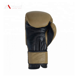 Guantes de boxeo profesionales de cuero de vaca con logotipo personalizado impreso - Product Image 4