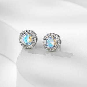 Pendientes de Plata de Ley con Ópalo Tallado de 8mm para Mujer, con Moissanita Brillante y Baño de Oro, Regalo Perfecto para Aniversario de Bodas o Fiestas - Product Image 1