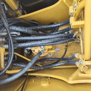 Famosa marca Caterpillar CAT315D2 15Ton Excavadora usada Productos calientes con componentes de núcleo Bomba y motor - Product Image 6