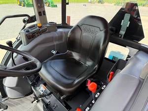 Tractor Kubota MX5400 4WD 55HP / Tractor multipropósito con transmisión por engranajes / Tractor Kubota 57HP con techo de cabina y aire acondicionado en stock - Product Image 2