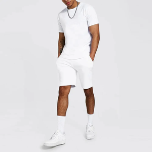 Ropa de verano para hombre, moda 2025, manga corta, retazos, logotipo personalizado, conjunto de chándal para hombre, conjunto de camisa y conjunto corto para hombre, venta al por mayor - Product Image 2
