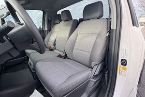 ฟอร์ด เอฟ-150 XL 4x4 ปี 2025 มือสอง สภาพดี วิ่ง 760 ไมล์ เครื่องยนต์โคโยต์ V8 พร้อมพาวเวอร์วิปล์ ซูเปอร์ชาร์จเจอร์ ระบบขับเคลื่อน 4 ล้อ - Product Image 5