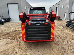 Chargeuse compacte sur pneus Kioti SL750 de 3 tonnes d'occasion, bon état, haute qualité - Product Image 3