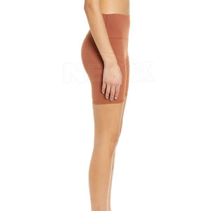 Dernier modèle de short de yoga en polyester pour femmes Short de fitness confortable pour femmes Short de yoga pour femmes - Product Image 4