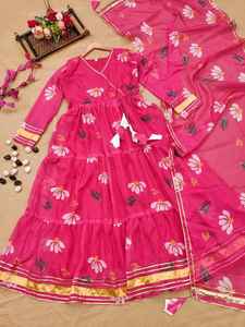El último diseñador Heavy Georgette Organza Pink Fancy Anarkali Vestido Ropa india y pakistaní - Product Image 5