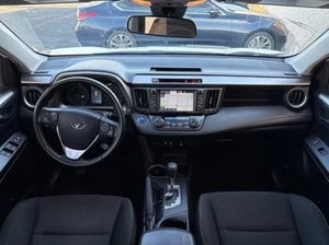 SUV Híbrido 2018, Motor 2.5L, Asistencia de Motor Eléctrico, CVT, Tracción en las Cuatro Ruedas, 194 hp, Vehículo Crossover, 90.327 Millas de Kilometraje - Product Image 2