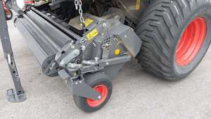 Moissonneuse-batteuse Claas Variant 585 RC 2024 de haute qualité avec moteur pour la récolte du blé, du riz, des arachides, des pommes de terre et des olives - Product Image 5